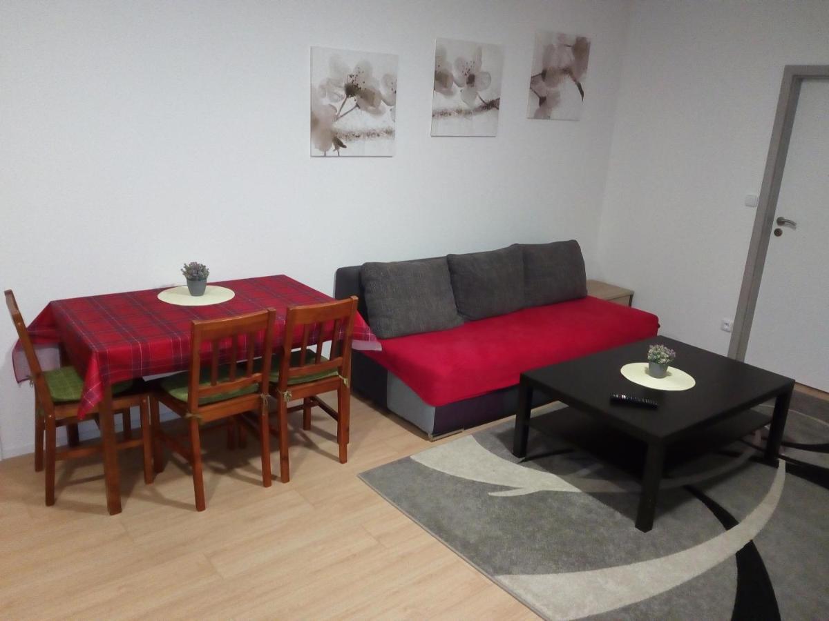 Apartman Stefanikova Zlín Εξωτερικό φωτογραφία